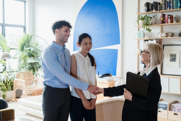 How Does Effective Leadership Impact UK Business Management?